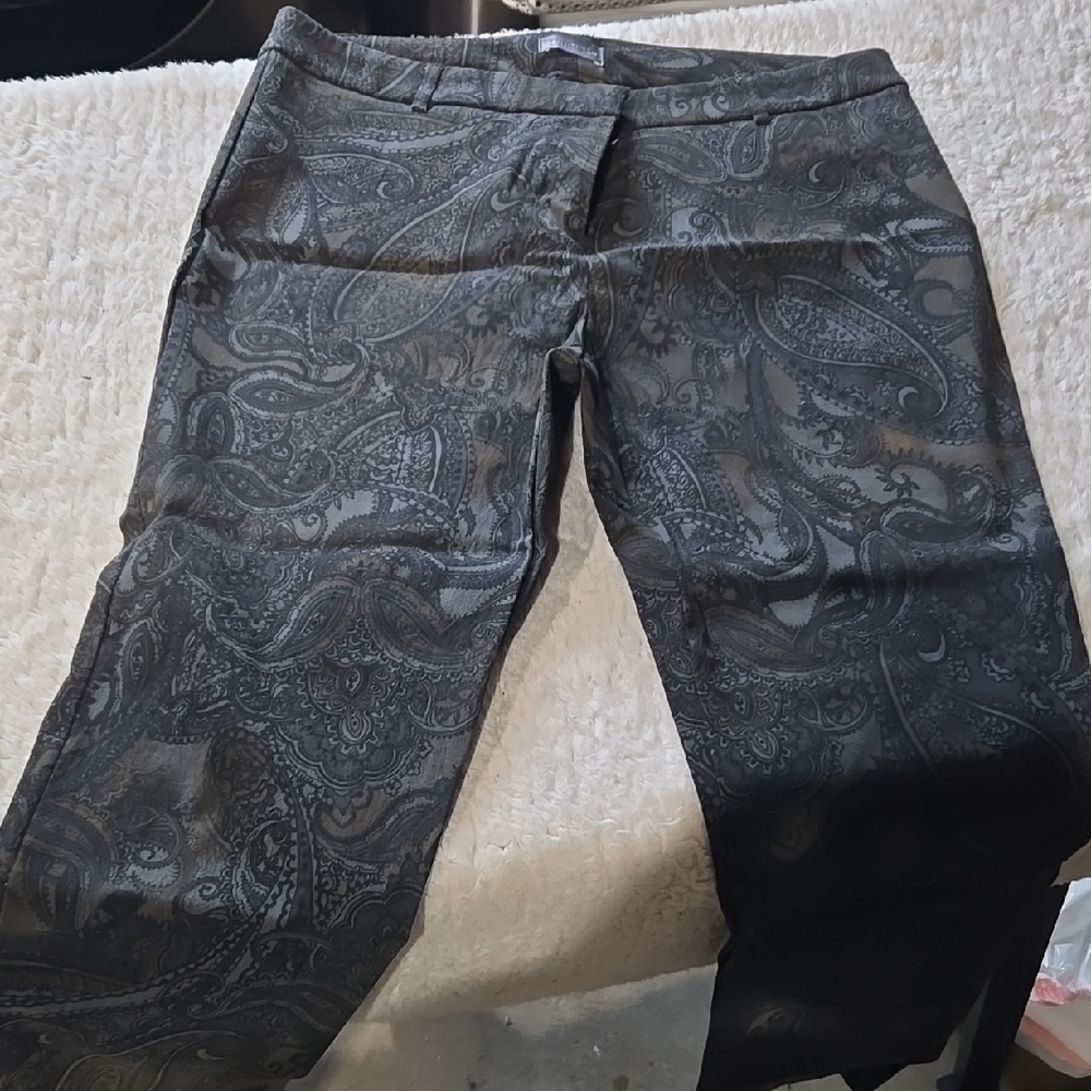 Van Heusen Black and Gray Ankle Paisley Pants